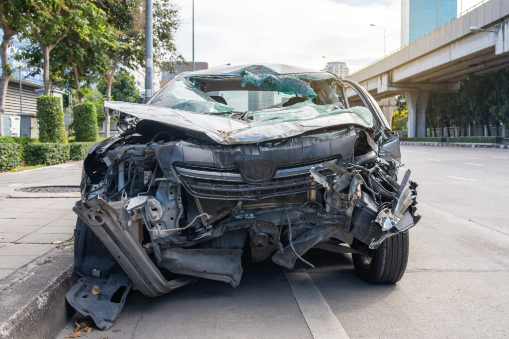 car crash scene with uninsured motorist