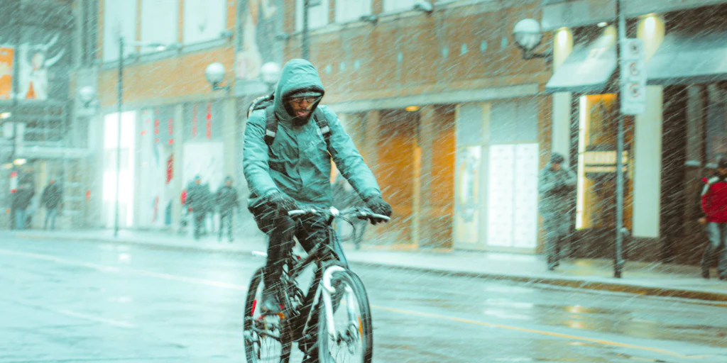 cycling in the rain in washington dc