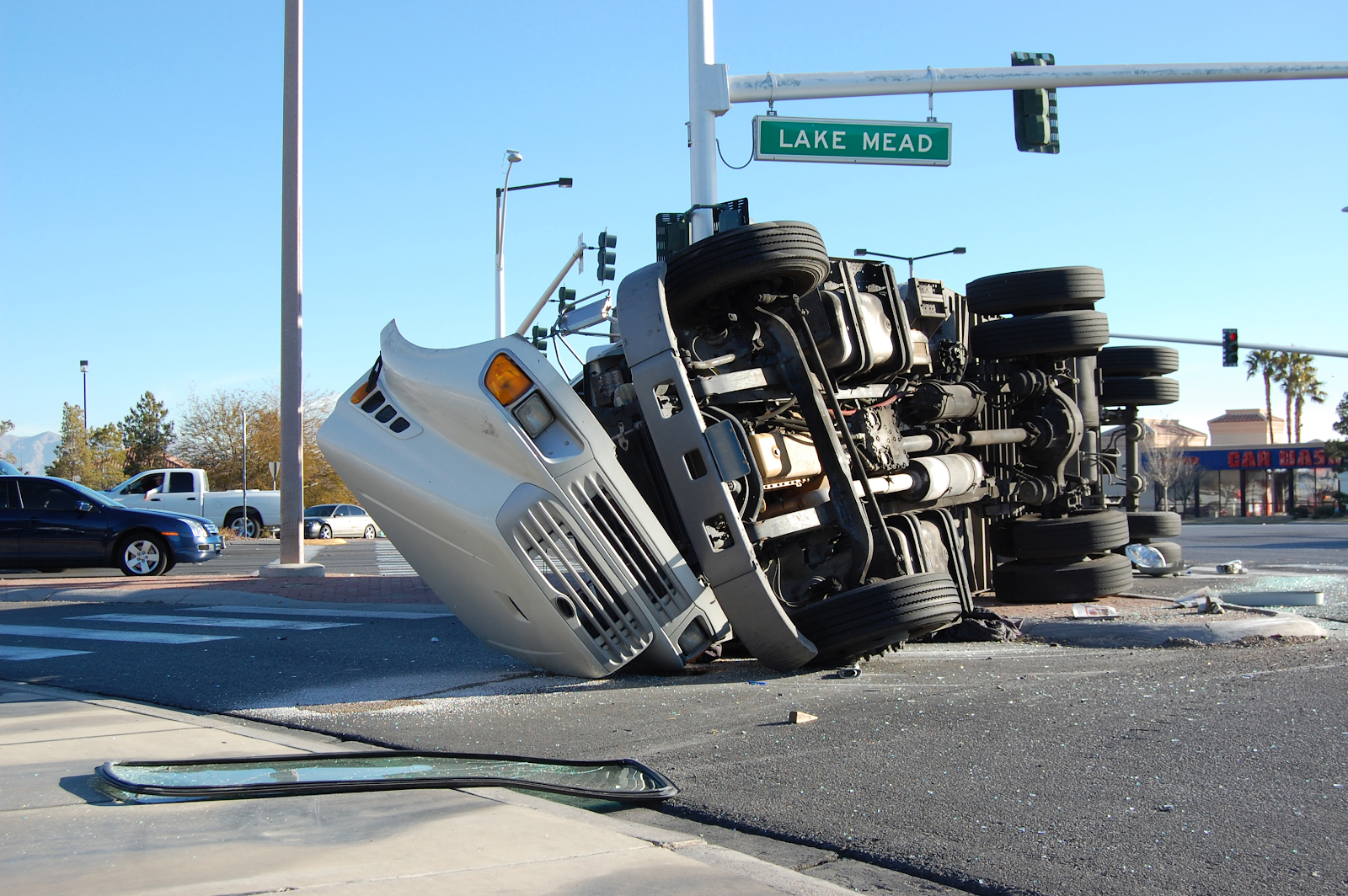 alexandria truck accident scene